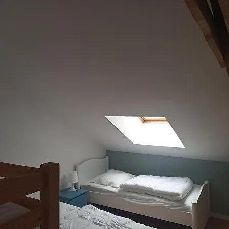 Maison De Pierre Entre Golfe Et Ocean