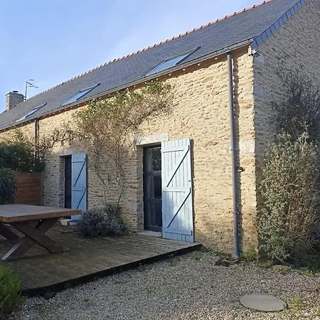 Maison De Pierre Entre Golfe Et Ocean Holiday home *